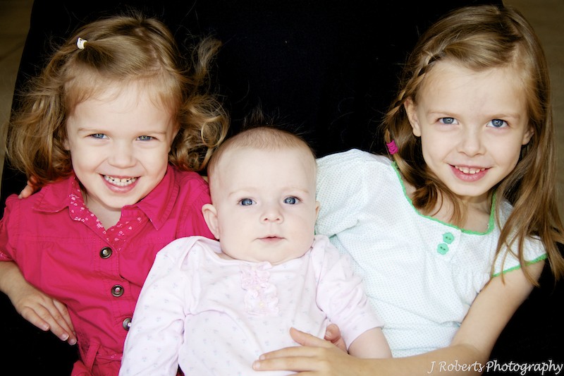 Portrait of 3 sisters - family portrait photography sydney